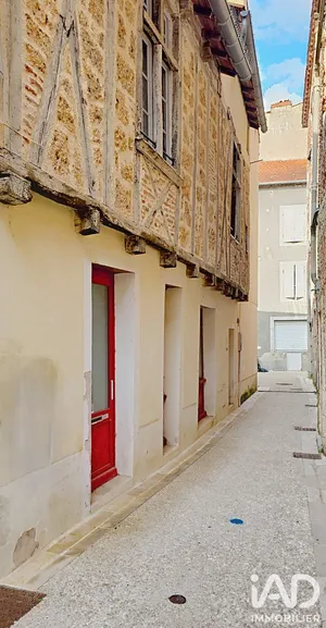 Townhouse in Cahors (46000)