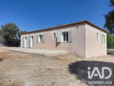 Maison traditionnelle à Méjannes-le-Clap (30430)
