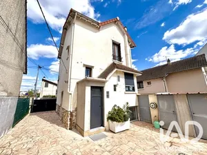 Maison traditionnelle à Sartrouville (78500)