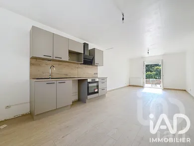 House in Vaux-le-Pénil (77000)