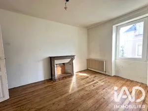 Building in Les Hauts-d'Anjou (49330)