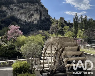 Restaurant à Fontaine-de-Vaucluse (84800)