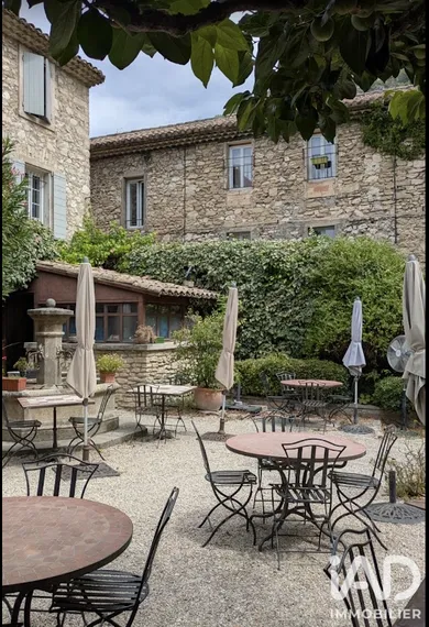 Murs commerciaux à Fontaine-de-Vaucluse (84800)