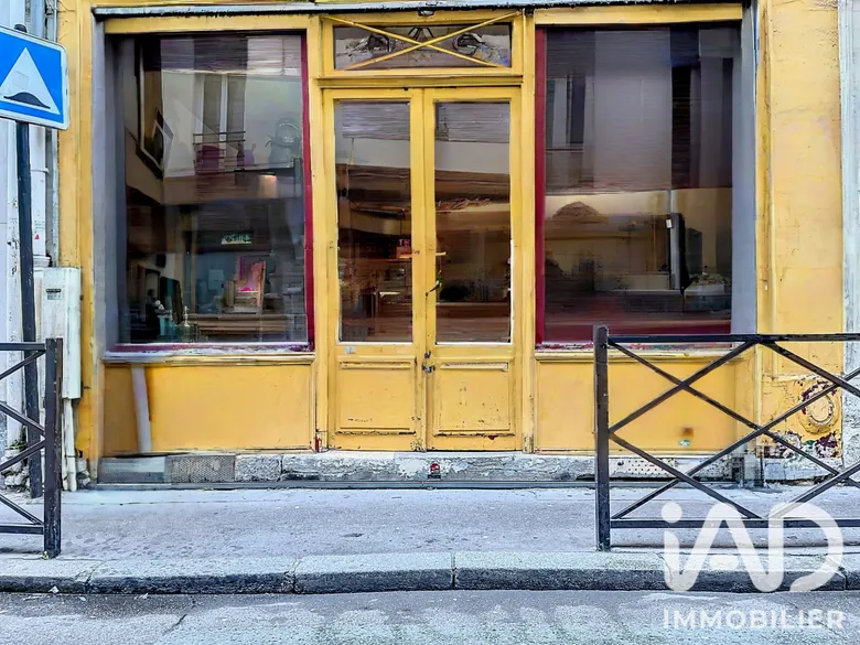 Murs commerciaux à Paris (75012) · 57 m² · 395 000 €