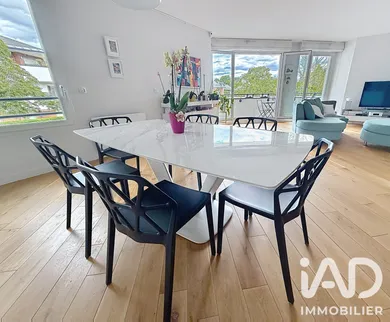 Apartment in Vaucresson (92420)