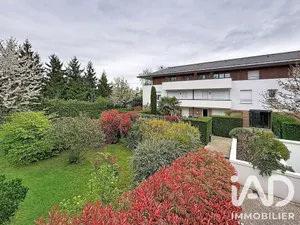 Apartment in Vaucresson (92420)