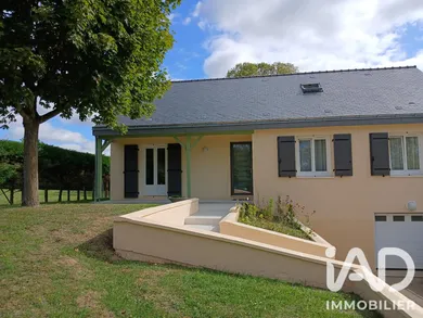 Maison traditionnelle à Soulaines-sur-Aubance (49610)