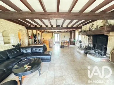 Maison de village à Lussas-et-Nontronneau (24300)