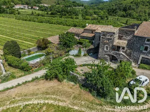 Maison de campagne à Lussas (07170)