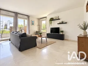 Apartment in Sainte-Foy-lès-Lyon (69110)