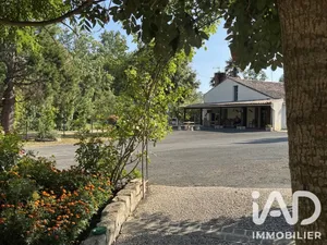 Maison de campagne à COULON (79510)