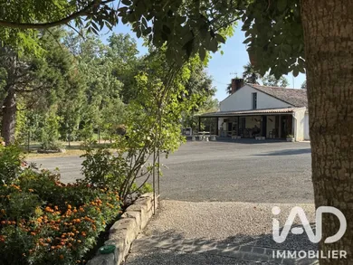 Maison de campagne à COULON (79510)