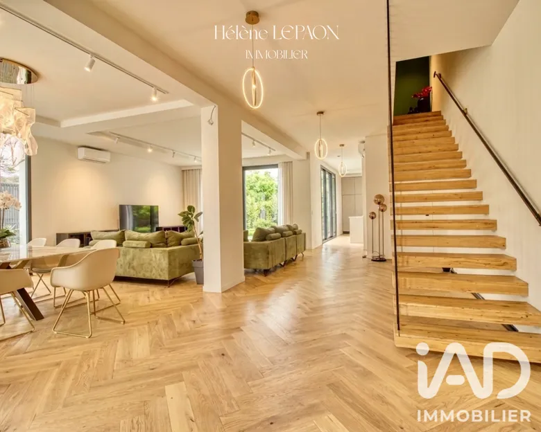Maison 8 pièces 234 m² · à Saint-Leu-la-Forêt · 234 m² · 980 000 €