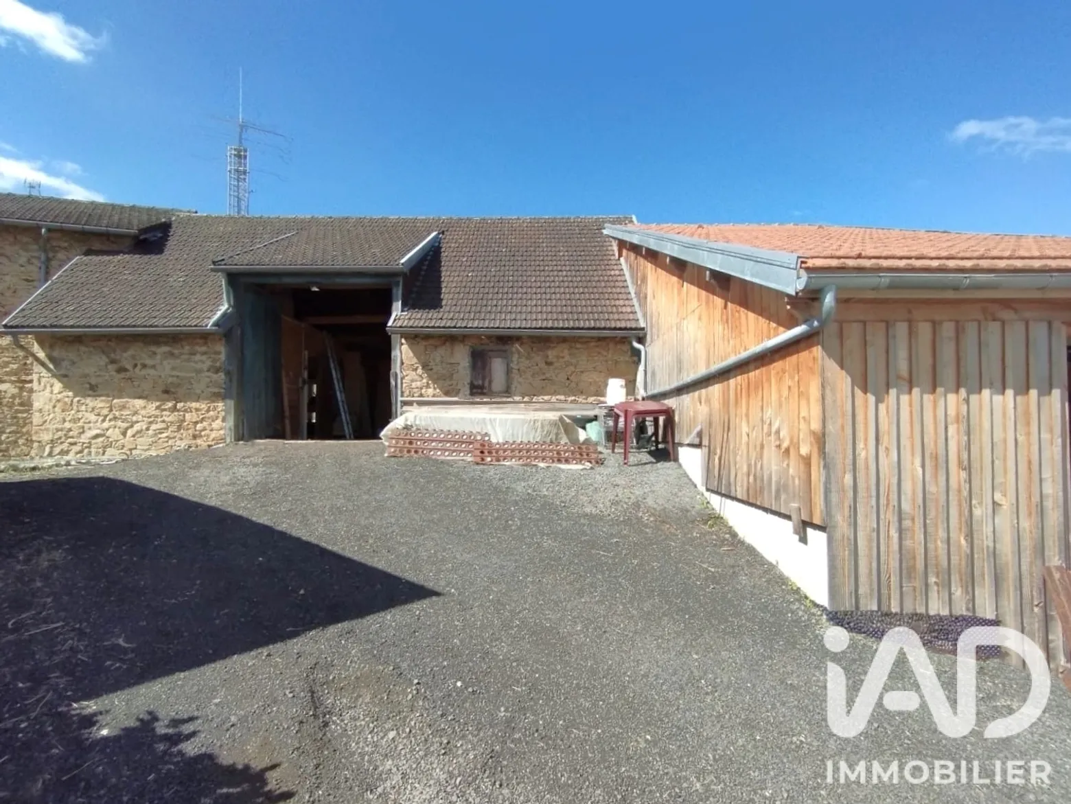 Vente maison à Neuvic (19160) : atelier 3 pièces 307 m² - 2109480 — 3