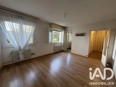 Studio in Troyes (10000)