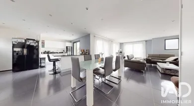Detached house in Montigny-lès-Cormeilles (95370)