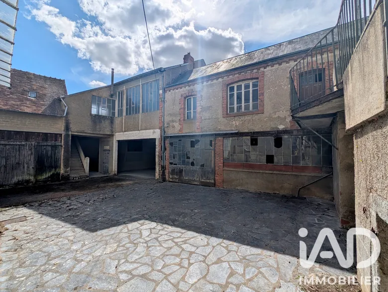 Immeuble 518 m² · à Cluis · 518 m² · 34 900 €