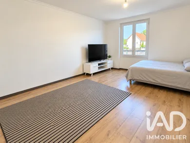 Maison traditionnelle à Tremblay-en-France (93290)