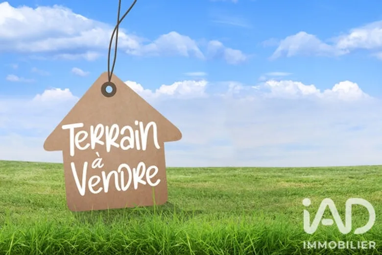 Terrain à bâtir à Égreville (77620) · 42 000 €
