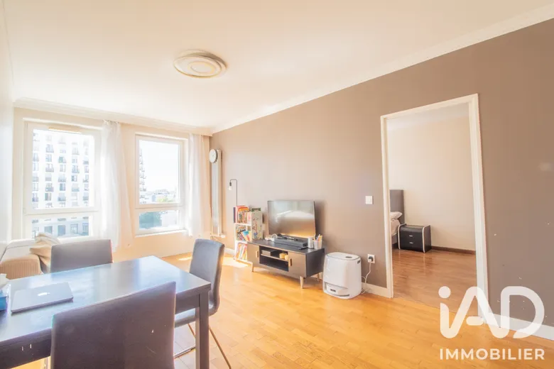 Appartement 4 pièces 77 m² · à Paris · 77 m² · 579 000 €