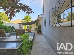 Maison d'architecte à ROUGIERS (83170)