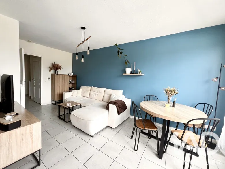 Appartement 3 pièces 61 m² · à Pessac · 60,8 m² · 240 000 €