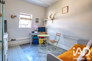 Studio à Paris (75116)