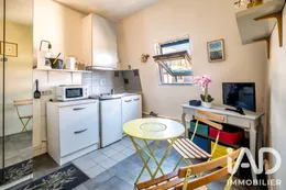 Studio à Paris (75116)