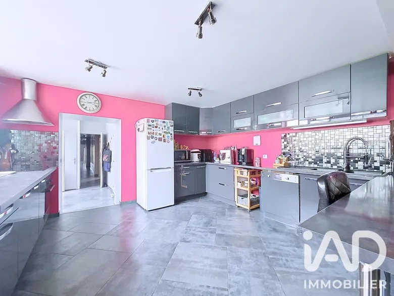 Maison 7 pièces 250 m² · à Hénin-Beaumont · 250 m² · 229 500 €