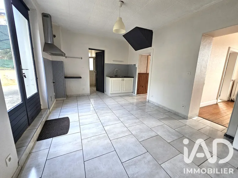 Maison 6 pièces 155 m² · à Brousseval · 155 m² · 94 900 €