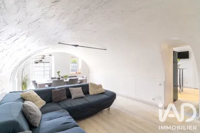 Townhouse in Mézières-sur-Seine (78970)