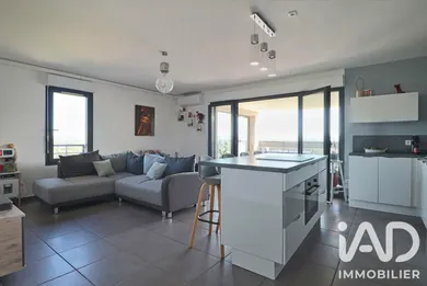 Apartment in Aix-en-Provence (13100)