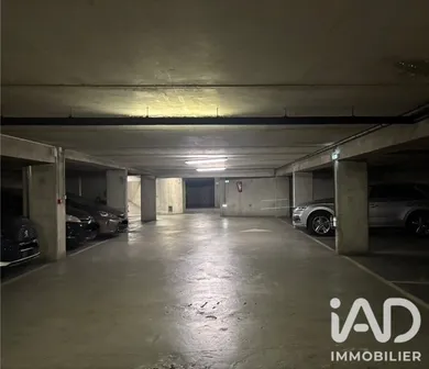 Parking in Montrouge (92120)