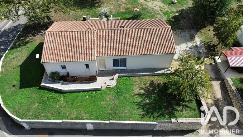 Maison 4 pièces 97 m² · à Civaux · 97 m² · 174 000 €
