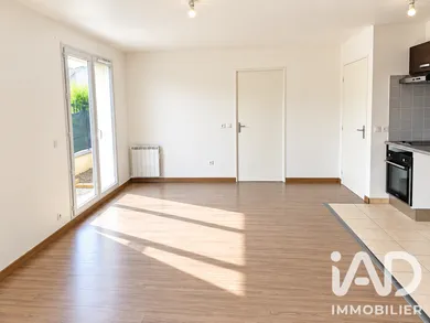 Appartement à Chevry-Cossigny (77173)
