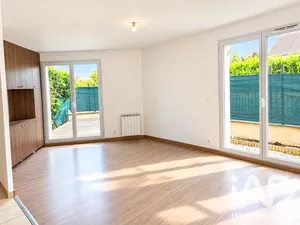 Appartement à Chevry-Cossigny (77173)