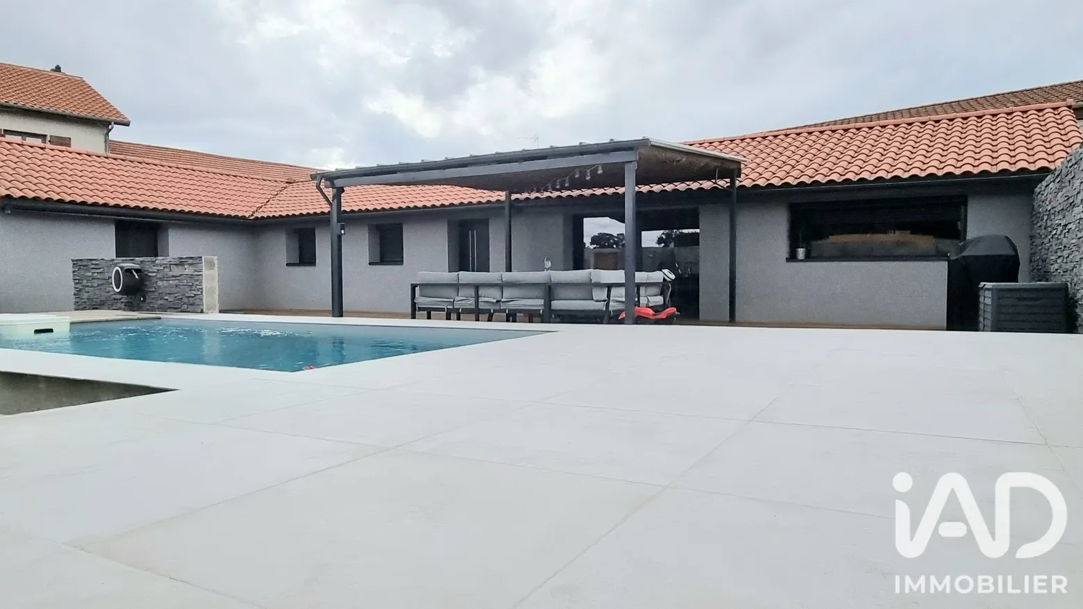 Vente maison à Saint-Romain-le-Puy (42610) : maison 5 pièces 110 m² - 2109927 — 3