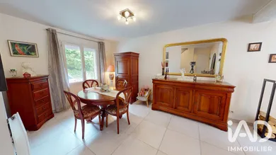 Maison traditionnelle à Vaux-le-Pénil (77000)