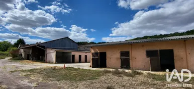 Haras à Charny (89120)