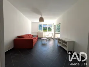 Apartment in Saint-Étienne (42100)