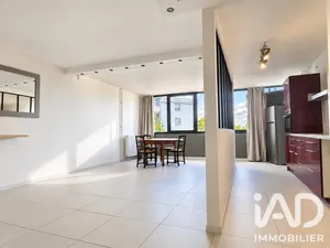 Apartment in Cenon (33150)