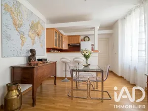 Apartment in Issy-les-Moulineaux (92130)