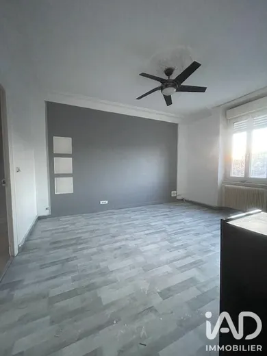 Apartment in Reims (51100)