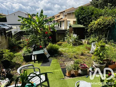 Apartment in Le Haillan (33185)