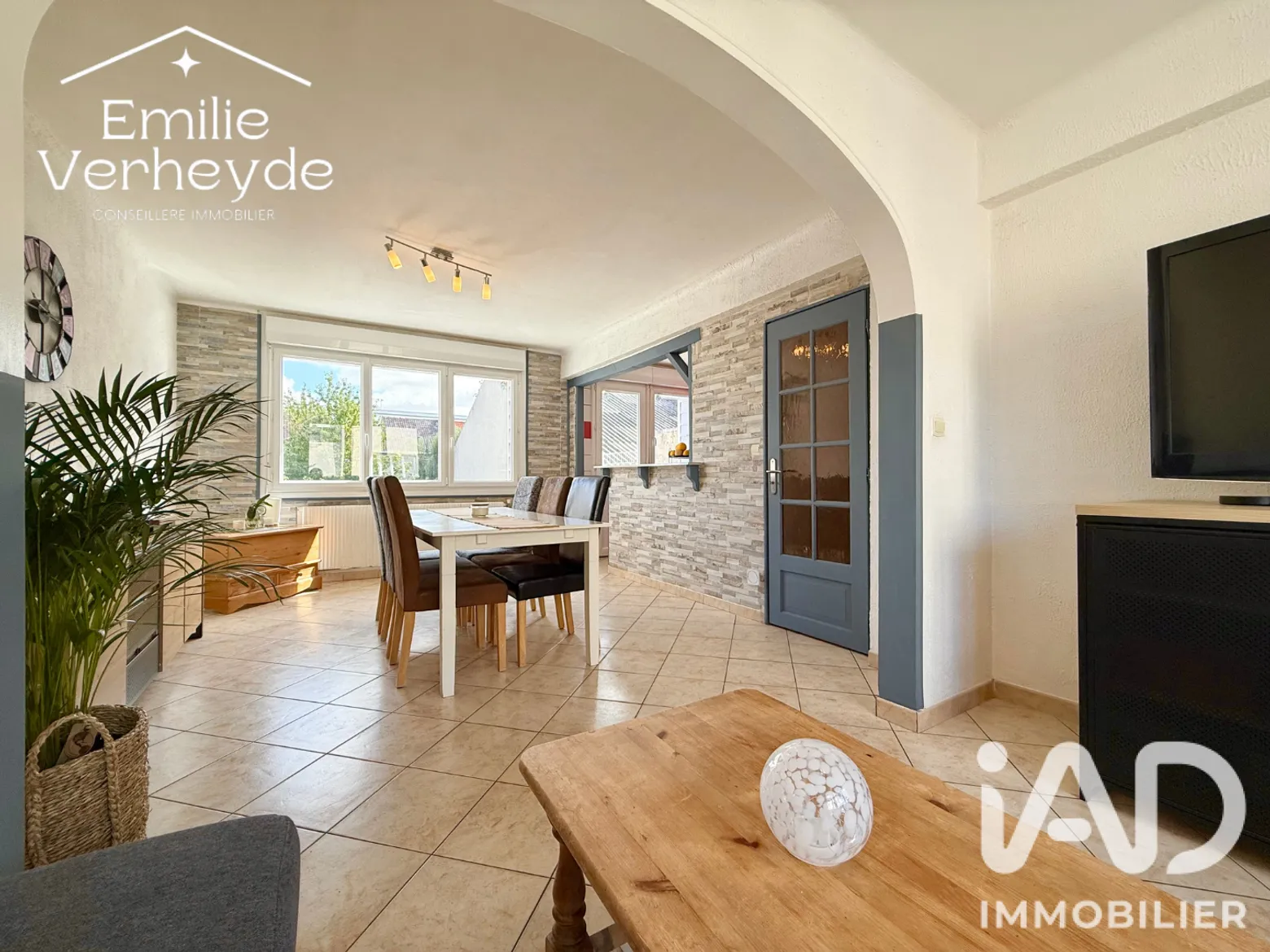 Vente maison à Calais (62100) : maison de ville 6 pièces 92 m² - 2107959 — 2