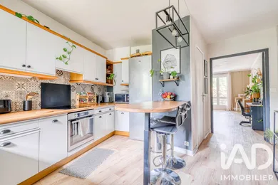 Appartement à Coubron (93470)