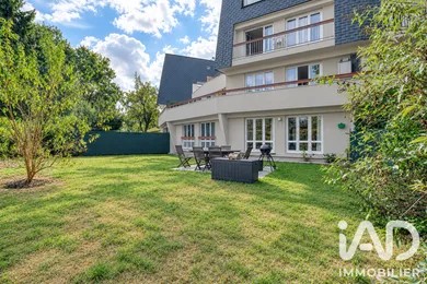 Appartement à Coubron (93470)