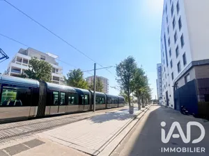 Appartement à Bordeaux (33300)