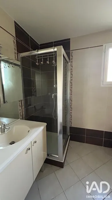 Appartement à Hyères (83400)