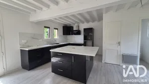 Maison traditionnelle à Saint-Aubin-lès-Elbeuf (76410)